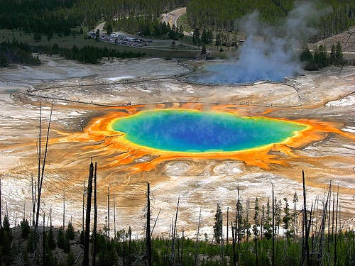 grand-prismatic-spring3