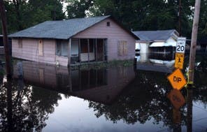 VICKSBURG, MS - MAY 10: A home is surrounded by floodwater May 10, 2011 in Vicksburg, MS. (Scott Olson - GETTY IMAGES)