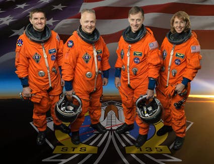 STS-135 mission crew: commander Chris Ferguson (centre right in photo), pilot Doug Hurley (centre left), and mission specialists Sandy Magnus and Rex Walheim. (c) NASA