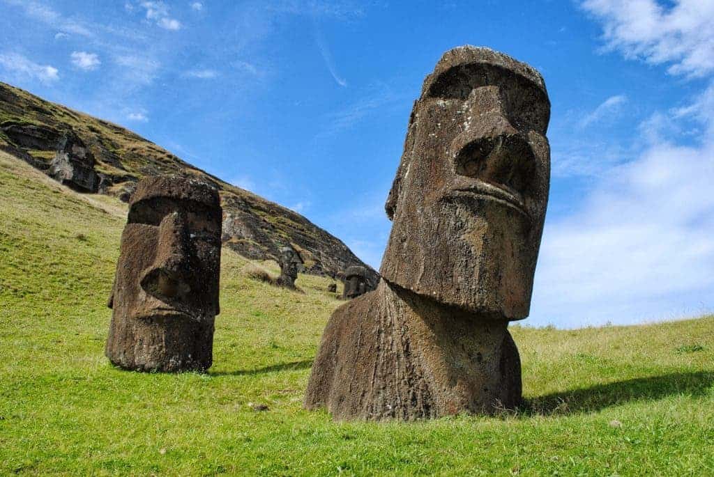 easter island sculpture