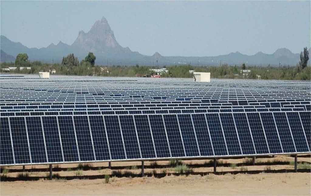 Solar Farm in Tucson, Arizona. The one planned by the Navy will be a lot bigger. Image courtesy of IBM Research, Flickr Creative Commons