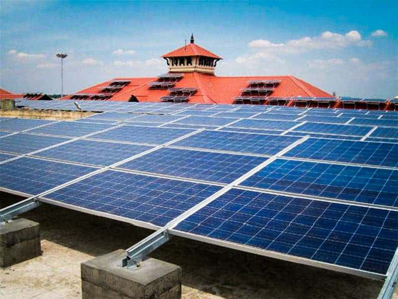 2_solar-powered-airport
