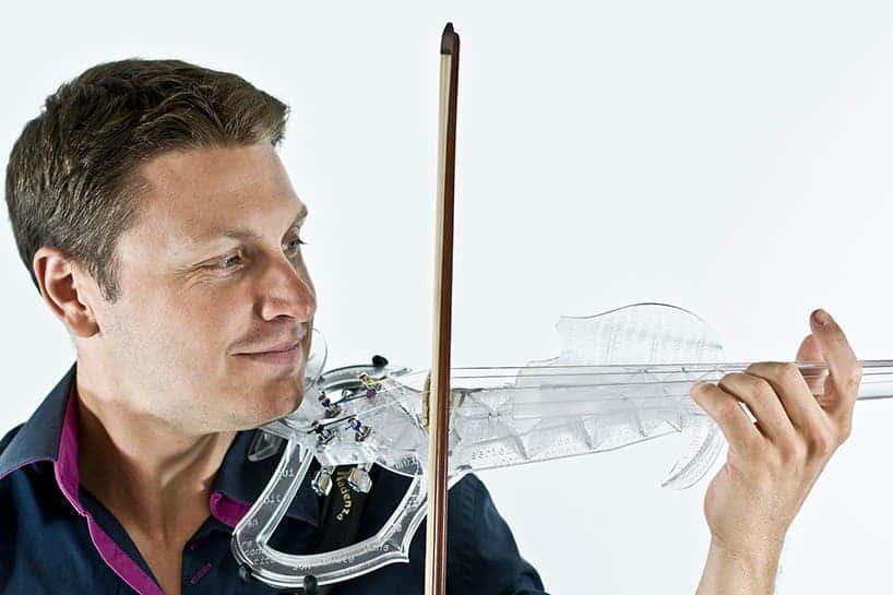 Laurent Bernadac and his 3D printed violin. Image: 3Dvarius