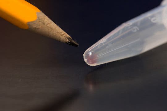 One drop of this solution contains millions of DNA molecules. It's enough to store 10 Tb of data. Image: University of Washington)