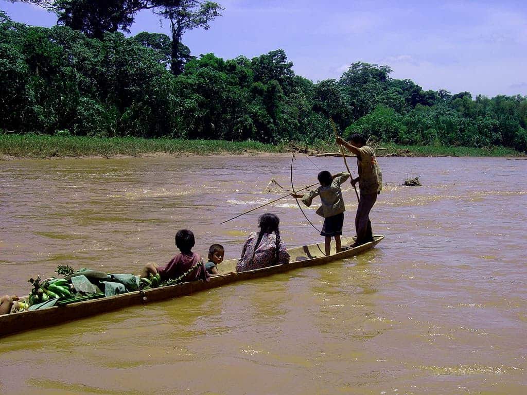 Tsimane family out fishing. Credit: RNW.org, Flickr.