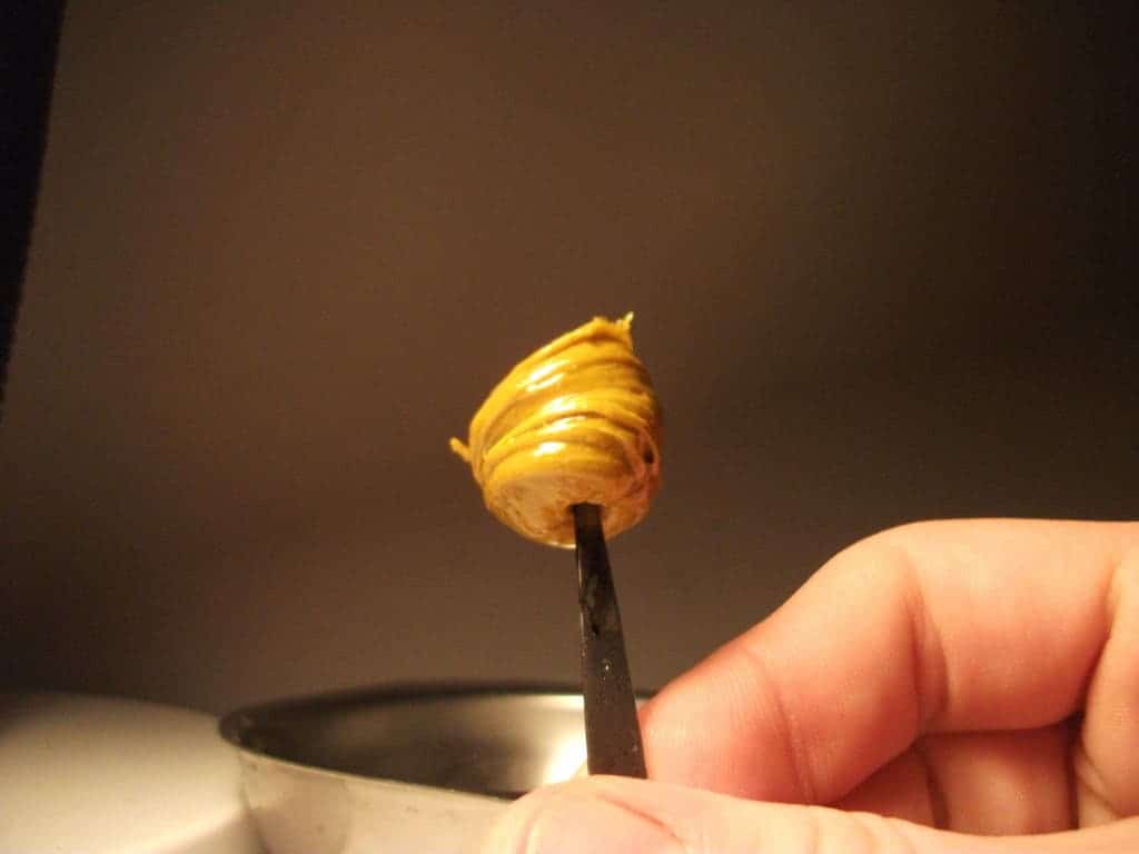 Many people swear that cannabis oil can treat and even cure cancer but there is no scientific evidence that this is so yet. Credit: Wikimedia Commons.