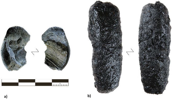 (A) The larger of the two tar lumps found at Königsaue compared with (B) the maximum yield of tar produced with the raised structure method (RS 7). Credit: Scientific Reports. 