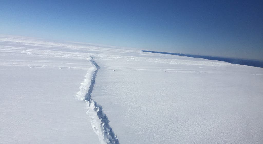 A new rift in West Antarctica's Pine Island Glacier, photographed during a NASA Operation IceBridge flyover on 4 November 2016. Image: NASA/Nathan Kurtz.