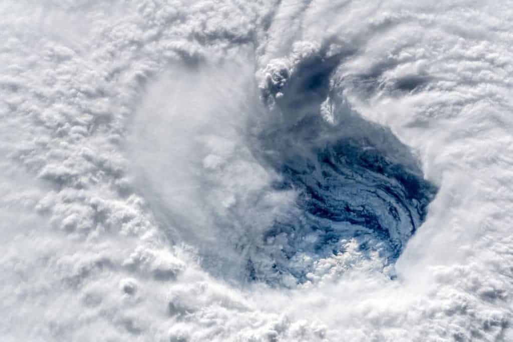 Storm eye 2.