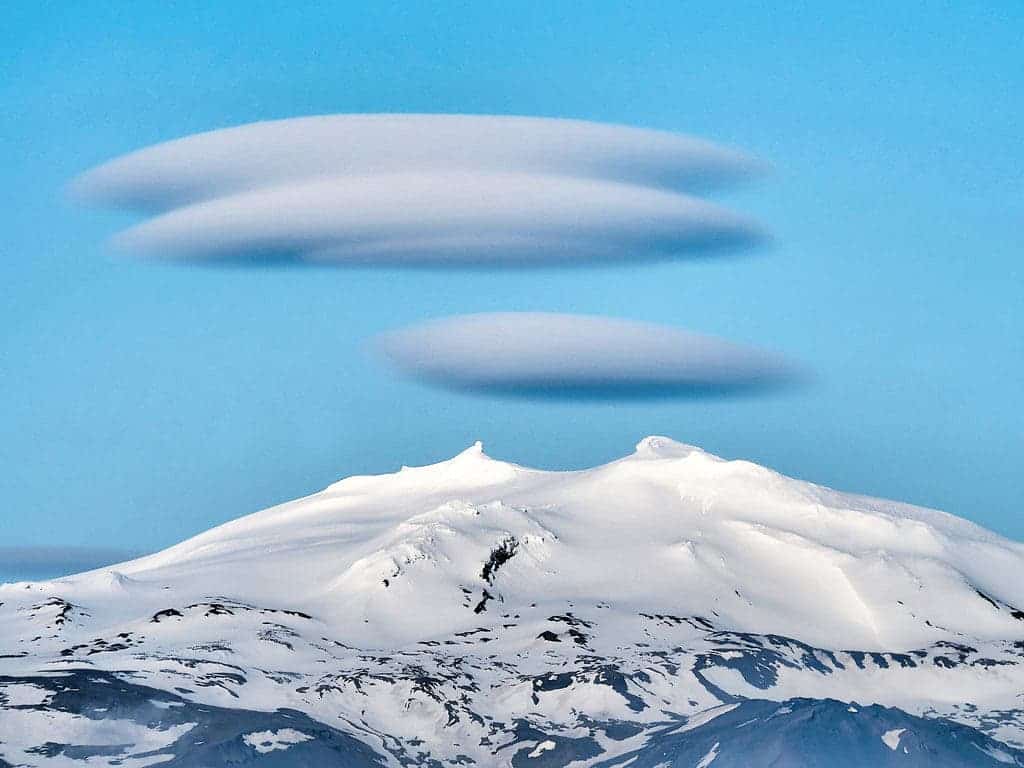 Lenticular cloud.