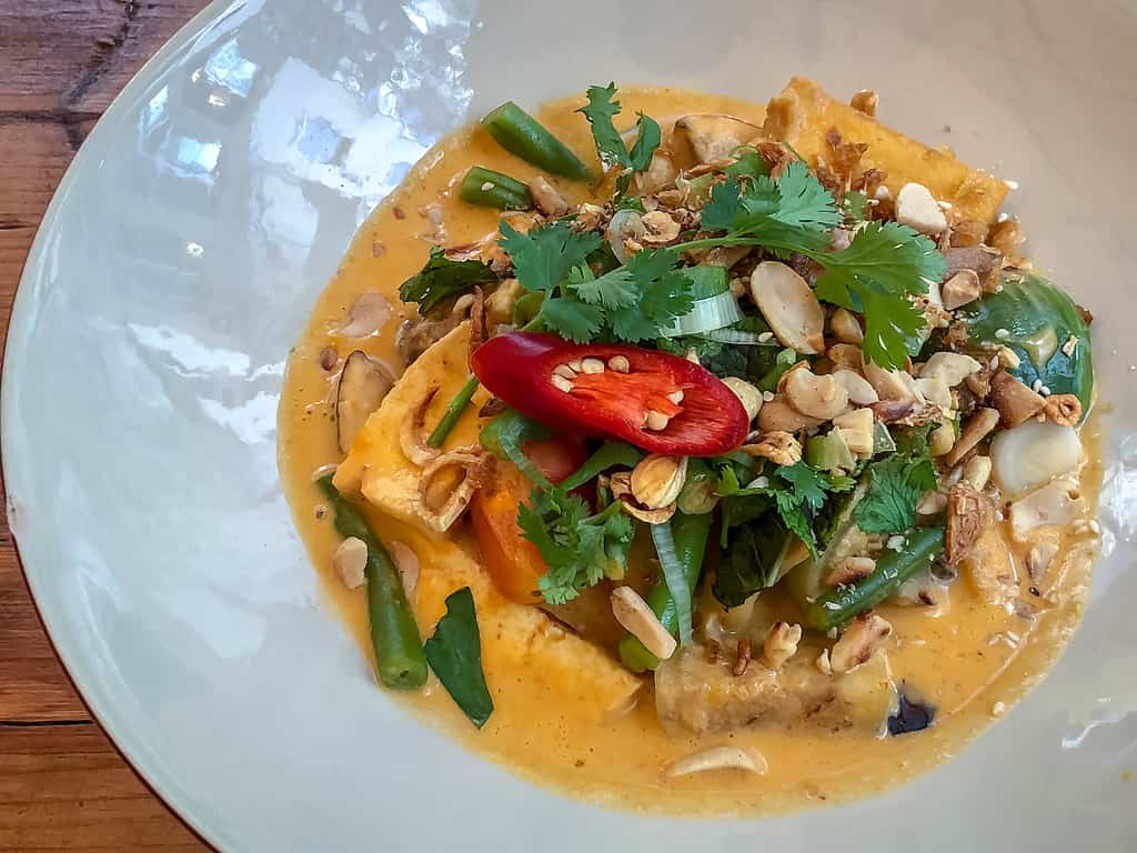 a curry tofu